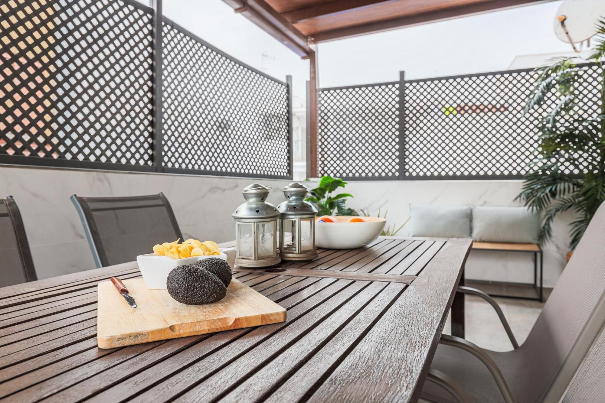 Fantastico Atico 2 Hab Gran Terraza Sevilla/triana Apartamento *