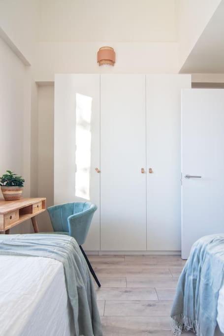 Live Like A Local In Contemporary Duplex Seville