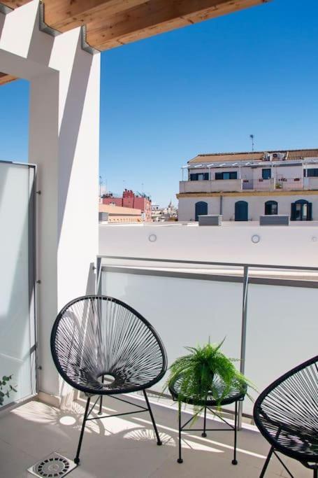 Live Like A Local In Contemporary Duplex Apartment