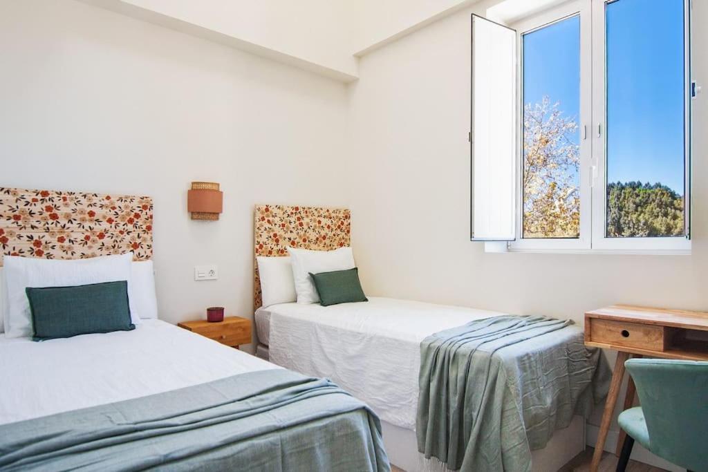 Live Like A Local In Contemporary Duplex Apartment Seville