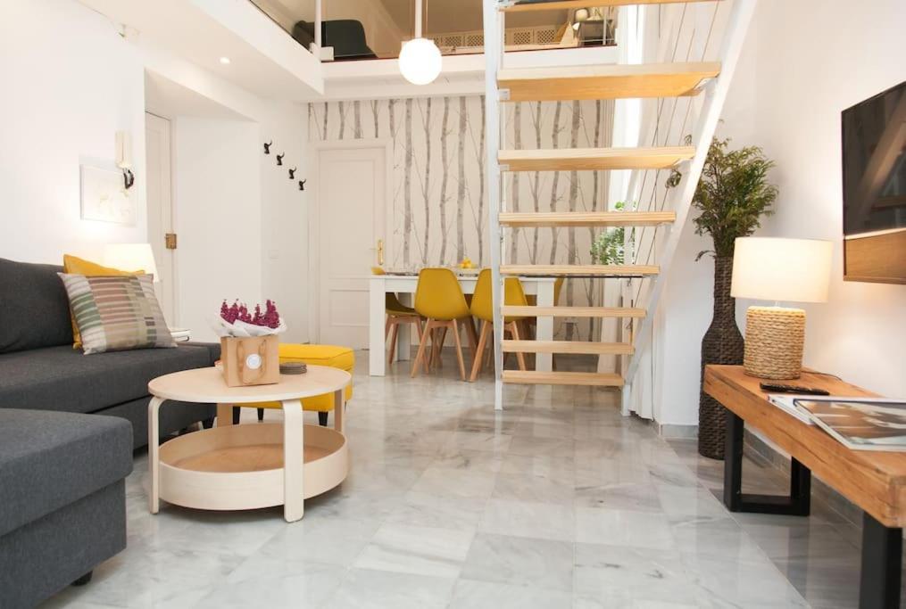 Idyllic & Loveliest With Patio.private Parking * Seville