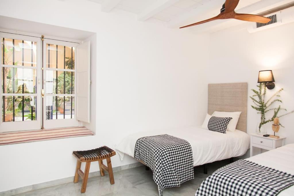 Apartment Idyllic & Loveliest With Patio.private Parking Seville