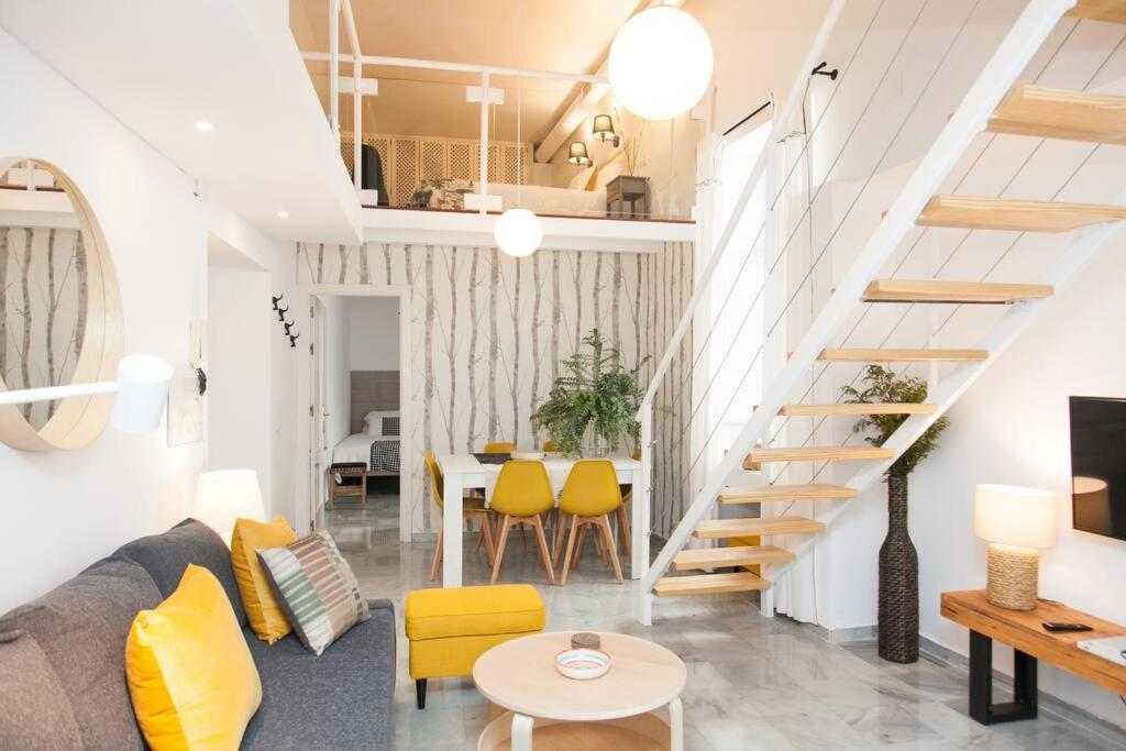Apartment Idyllic & Loveliest With Patio.private Parking