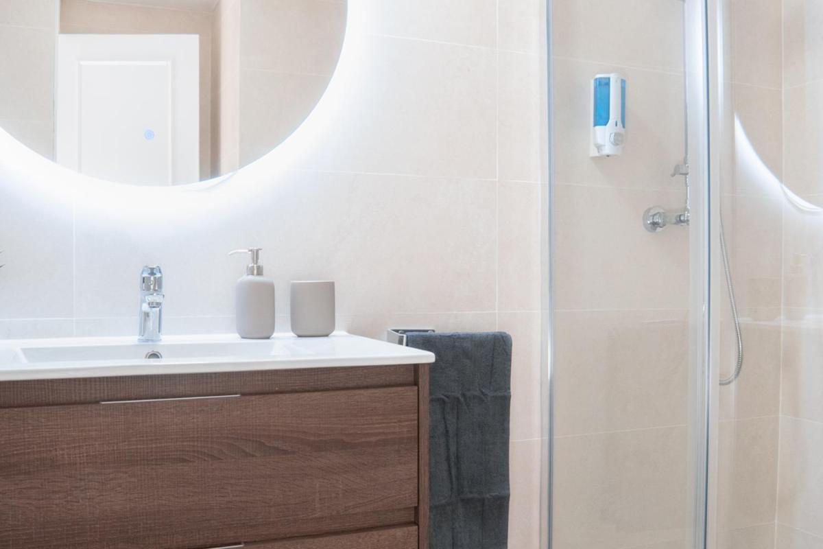 Atico Duplex Centro Con Jacuzzi Y Terraza Privada Apartment *