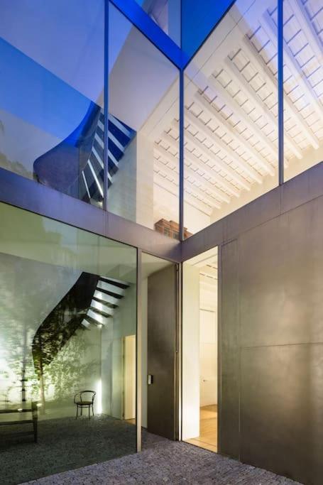 Luxe Vanguard & History, Top Pool. Inner Sanctum Holiday home *