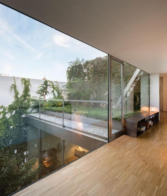 Luxe Vanguard & History, Top Pool. Inner Sanctum Holiday home *