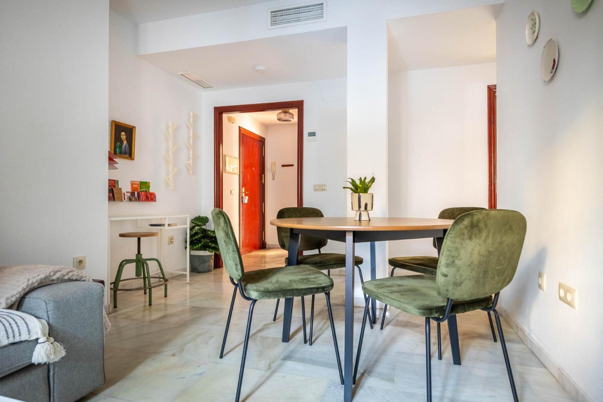 Piso Con Patio Privado Y Parking Nervion Apartment