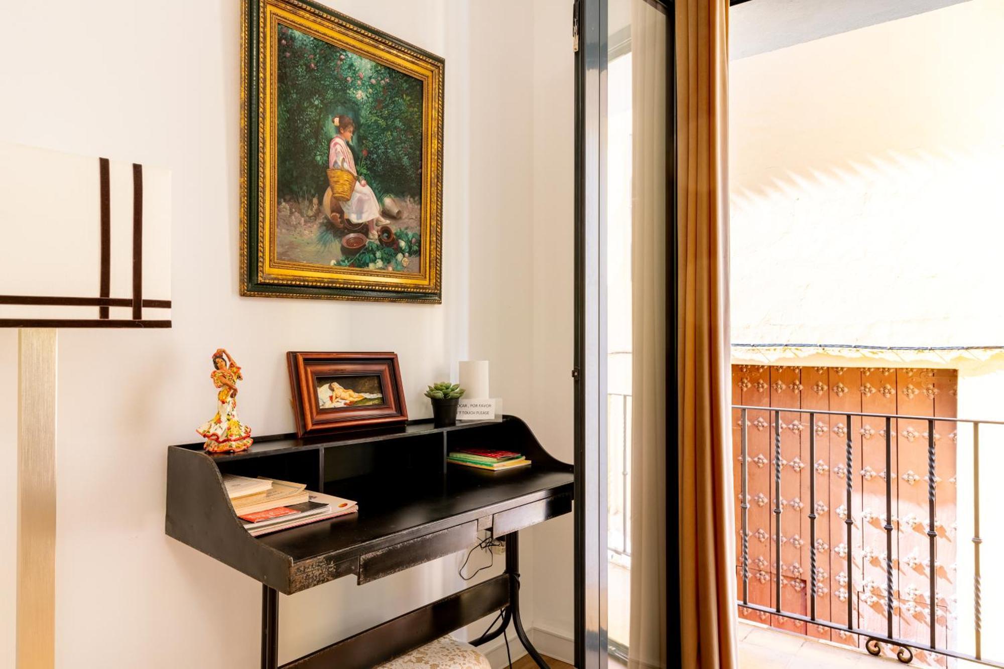 Apartment House Sevillana Parking