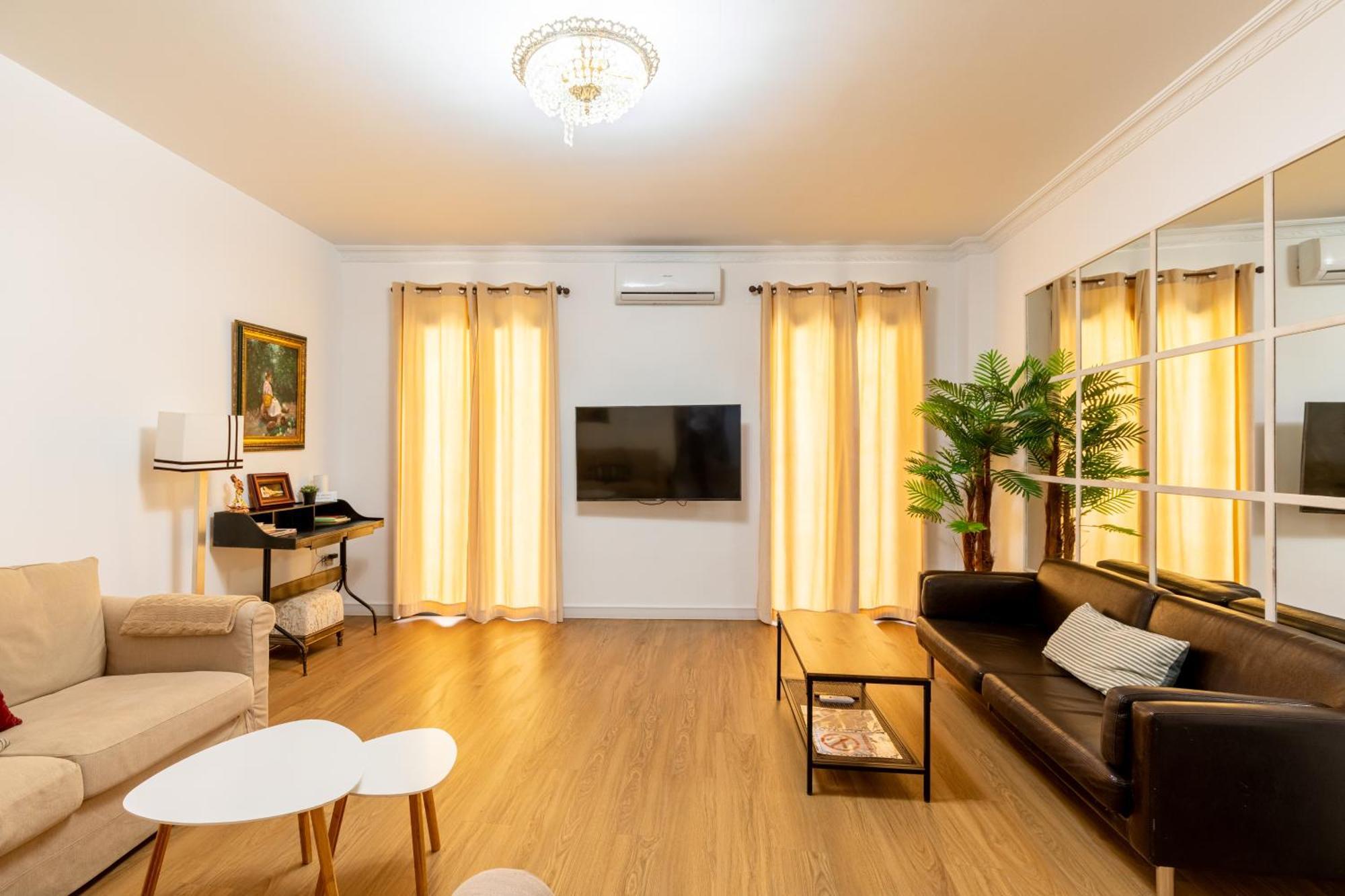 House Sevillana Parking Apartment Seville