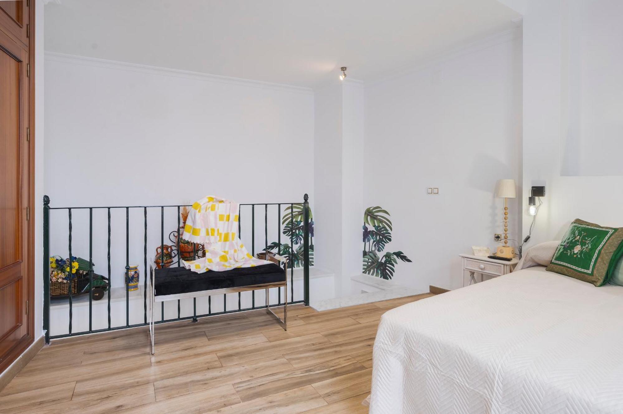 Santa Catalina Moderno Apartment Seville