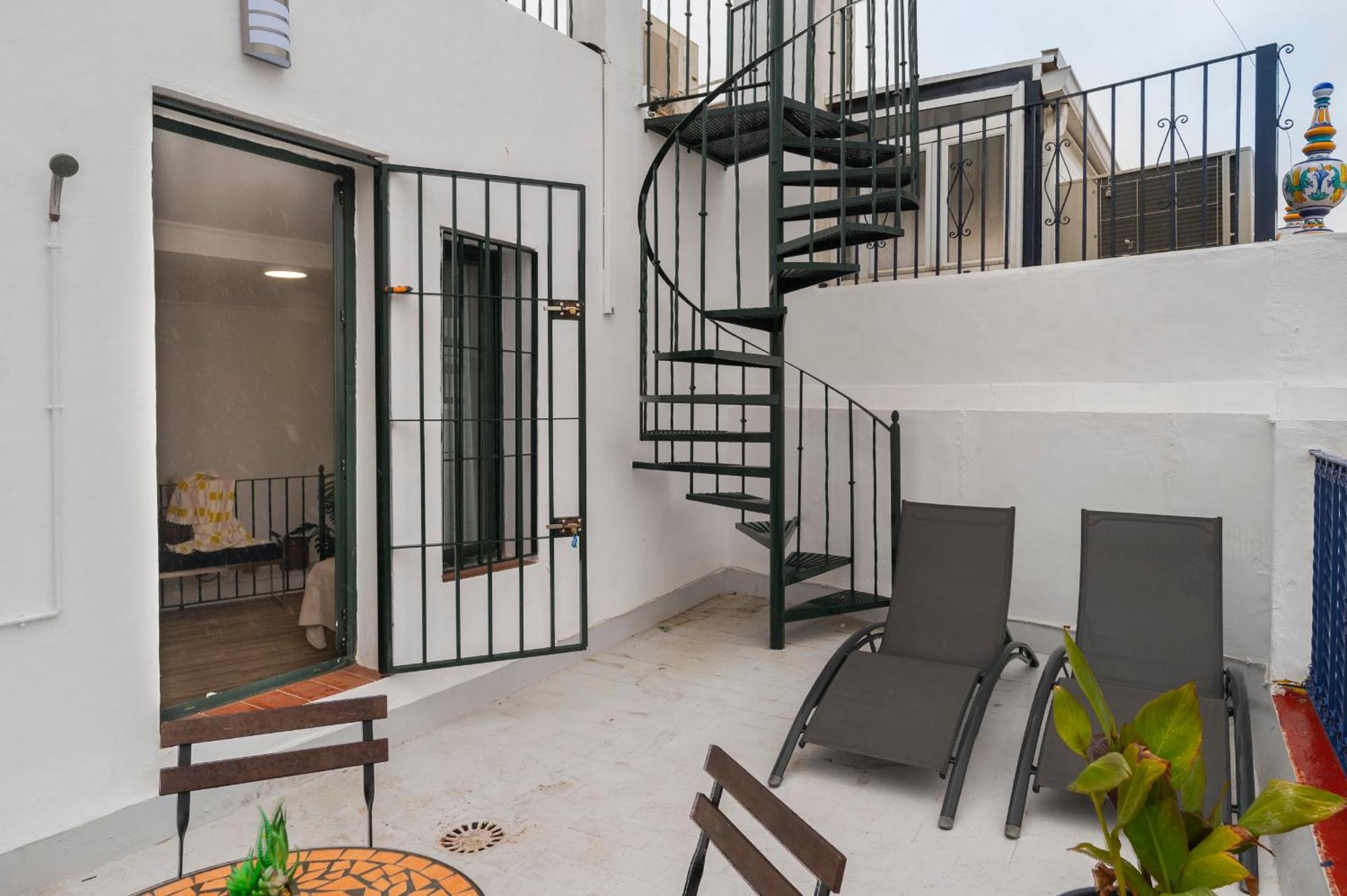 Santa Catalina Moderno Apartment Seville