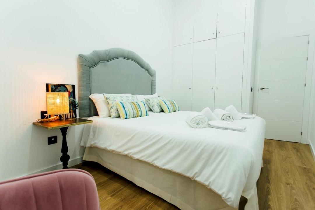 Apartment Modern With Seasonal Swimming Pool- 1bd 1bth- Goyeneta *