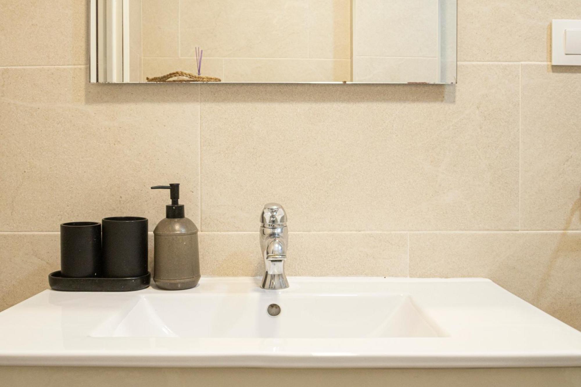 3 Bedroom With Stunning Guadalquivir Views Apartamento Sevilla