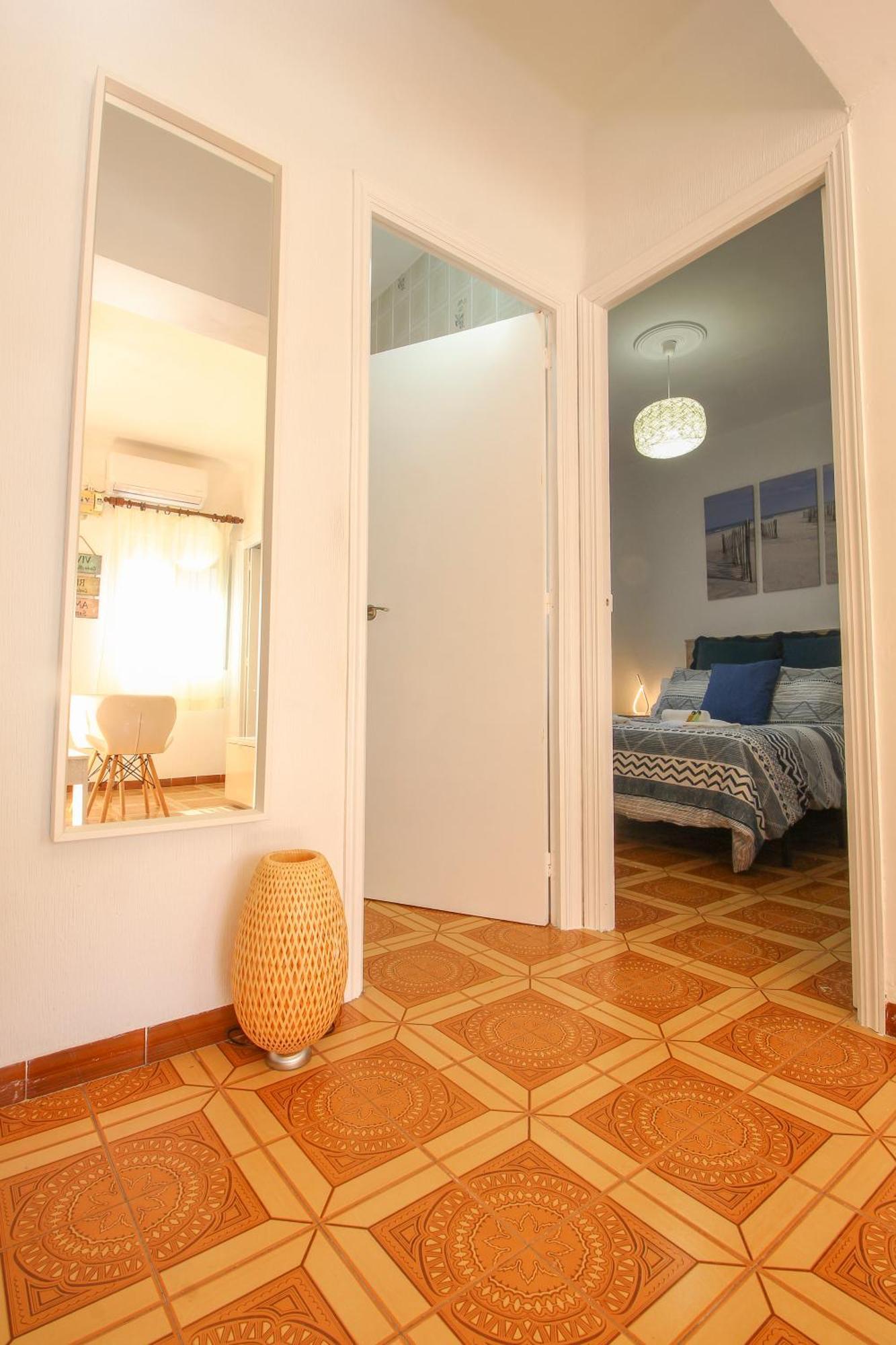 Triana 44 Familiar Luxury Apartment Seville