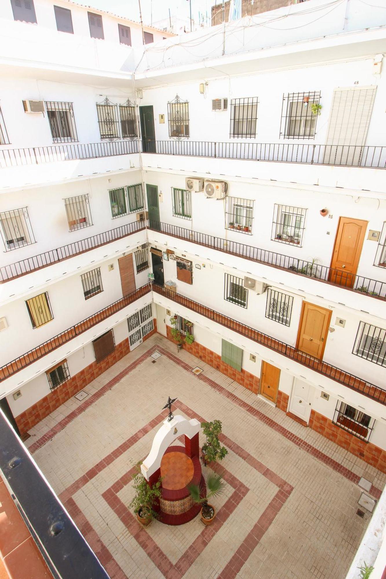 Triana 44 Familiar Luxury Seville