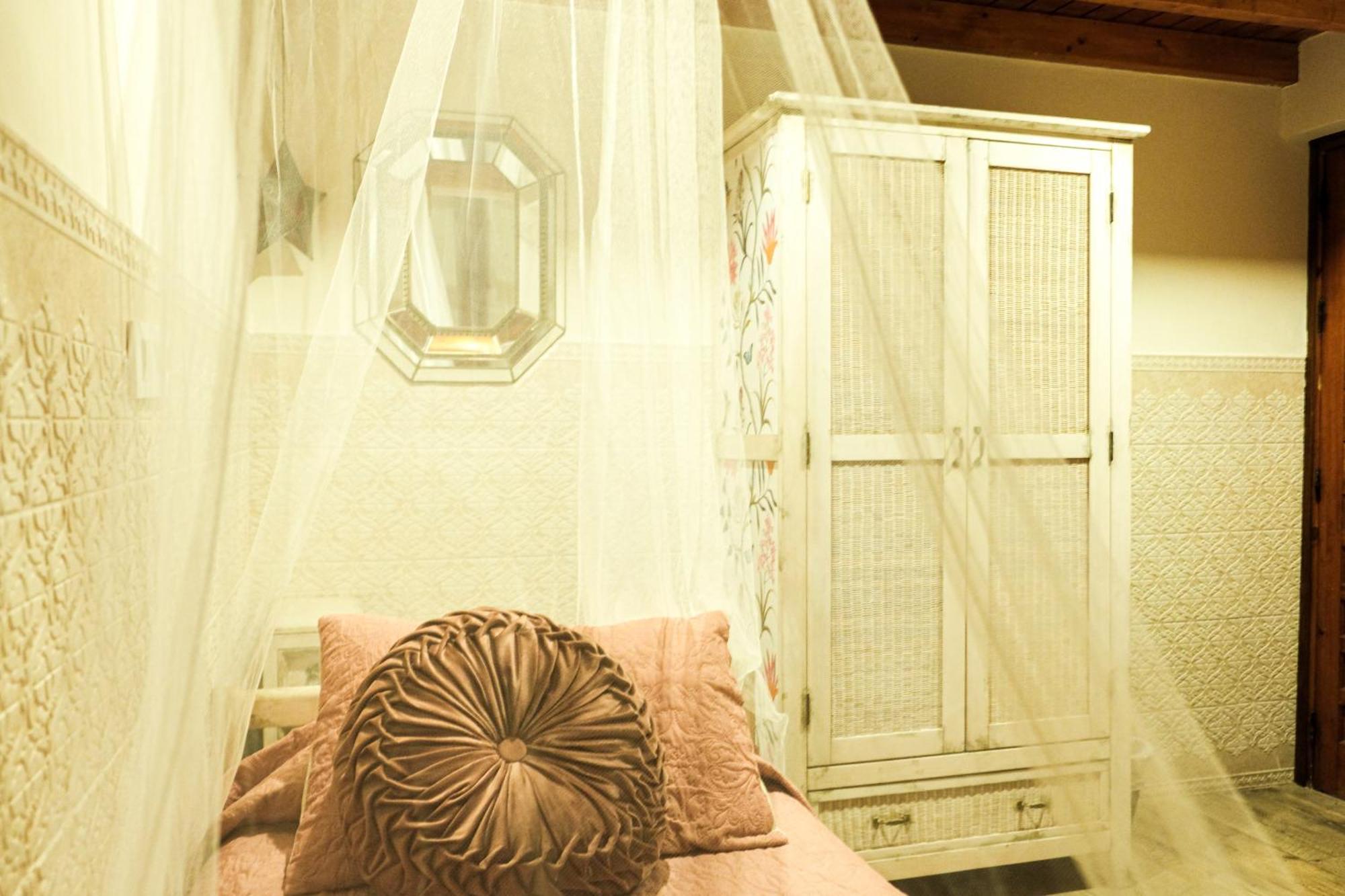 Casa De La Juderia Dona Pilar Homestay *