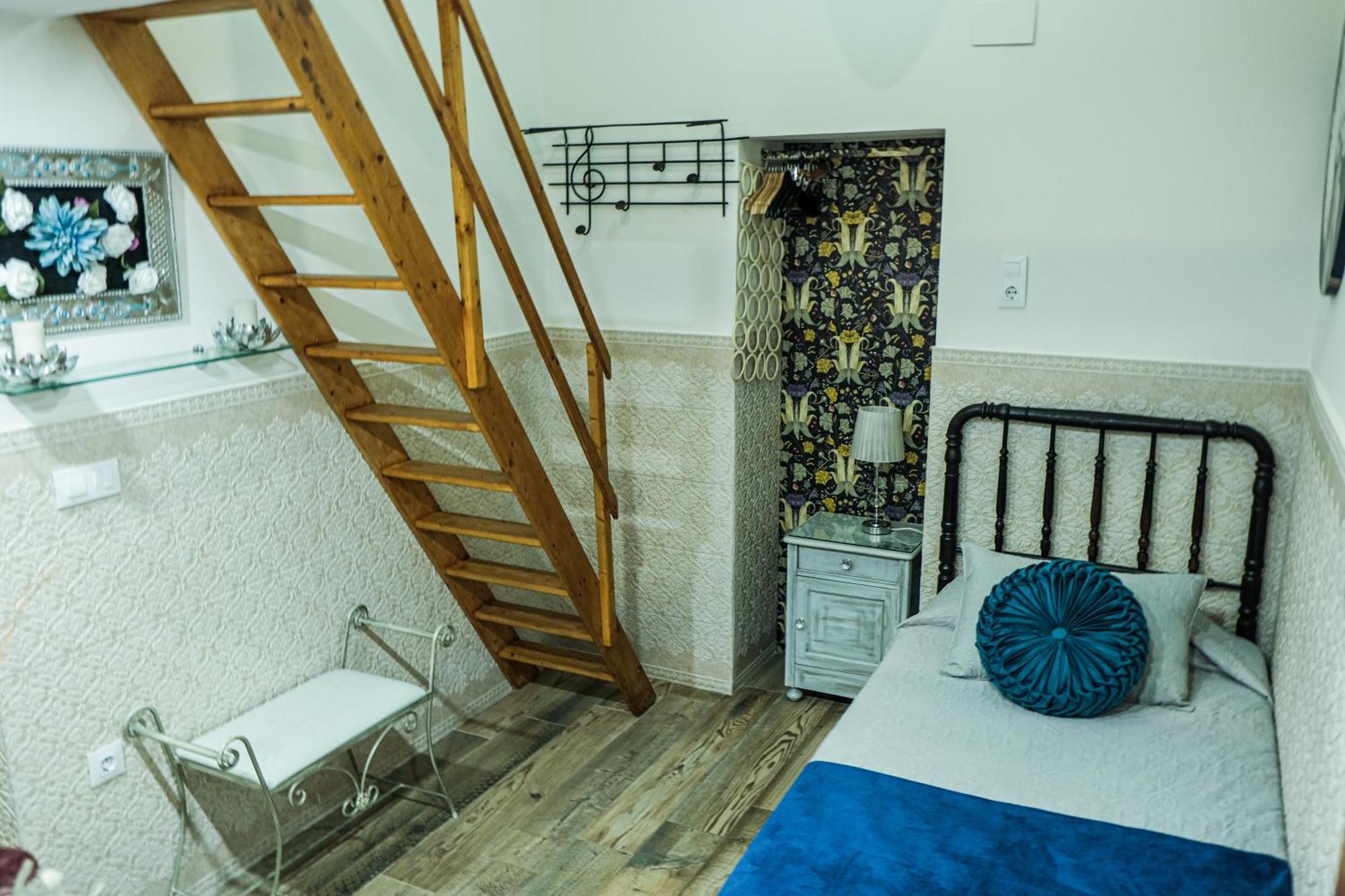 Homestay Casa De La Juderia Dona Pilar