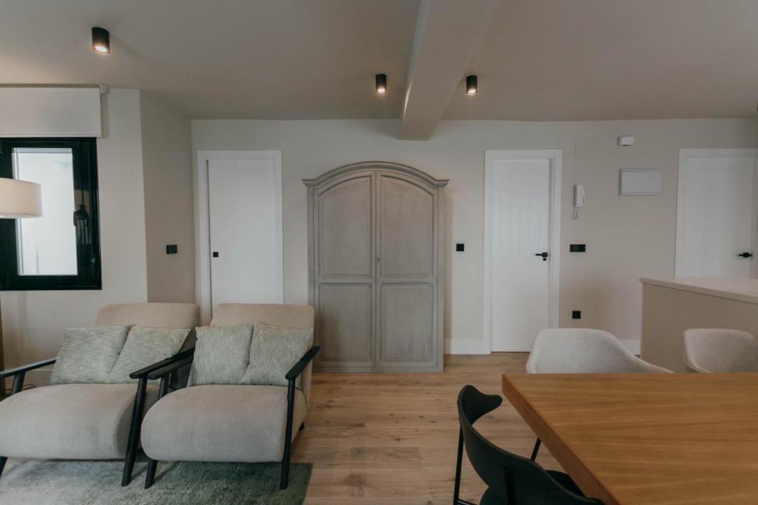 Elegant And Luxury 2bd 2bth- Alfalfa Apartment