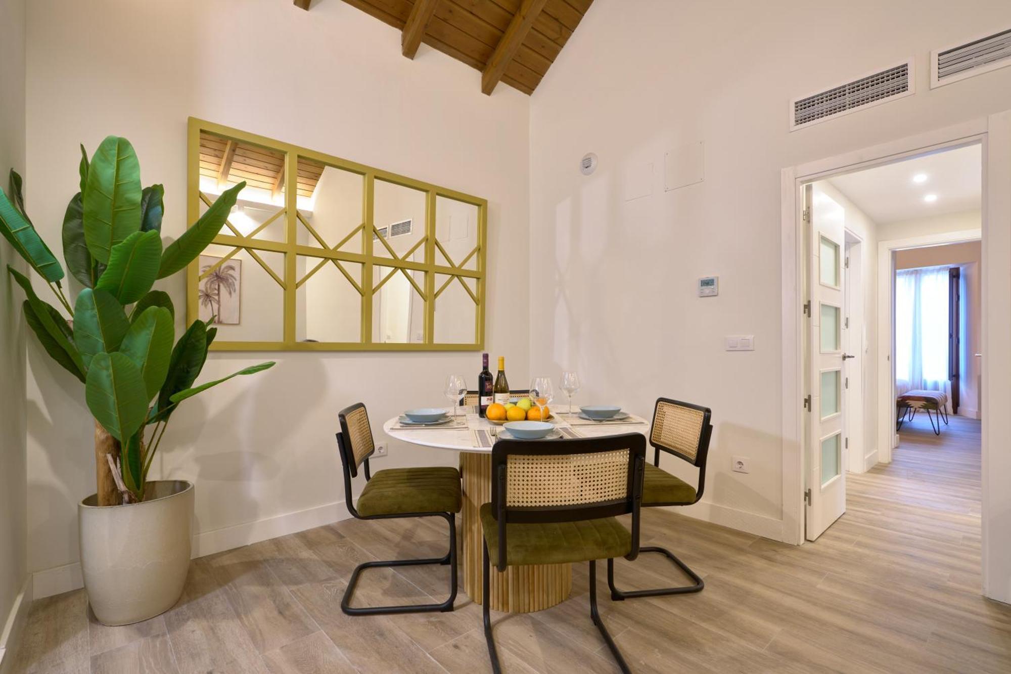 Casa Pizarro, By Homing U