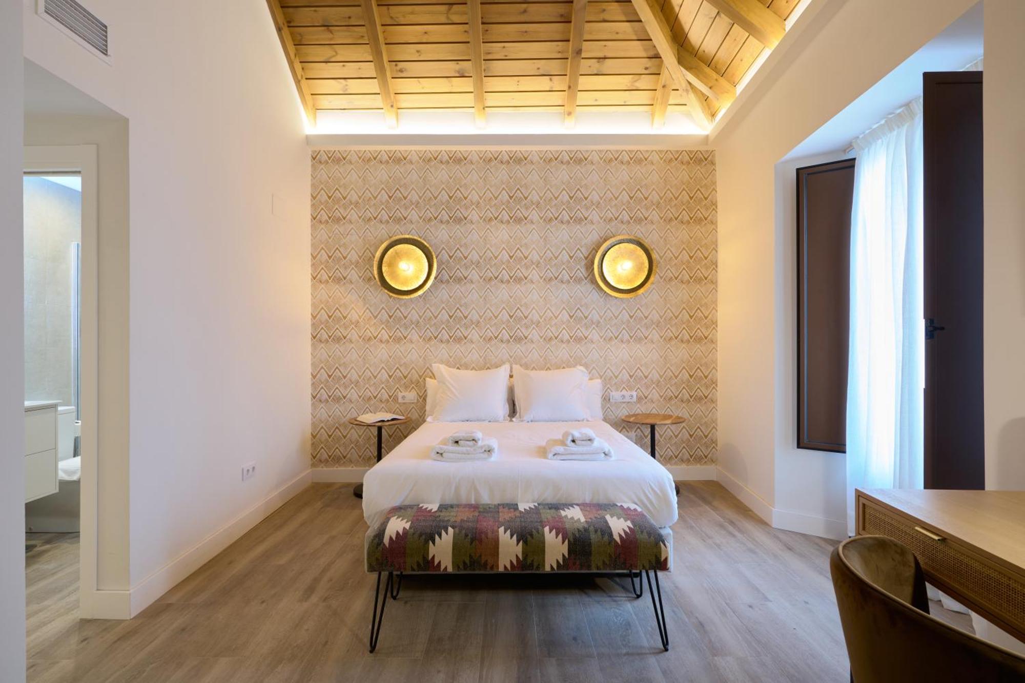 Casa Pizarro, By Homing U *