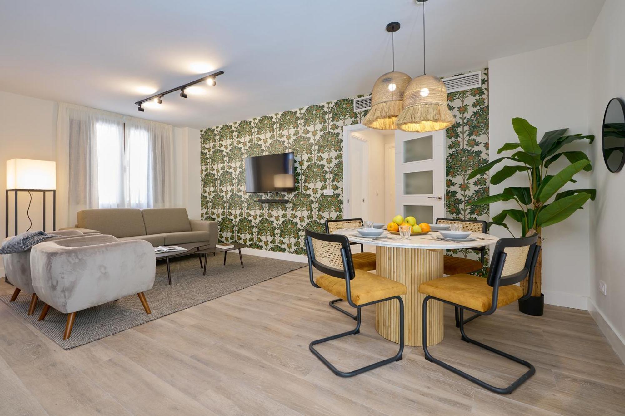 Casa Pizarro, By Homing U