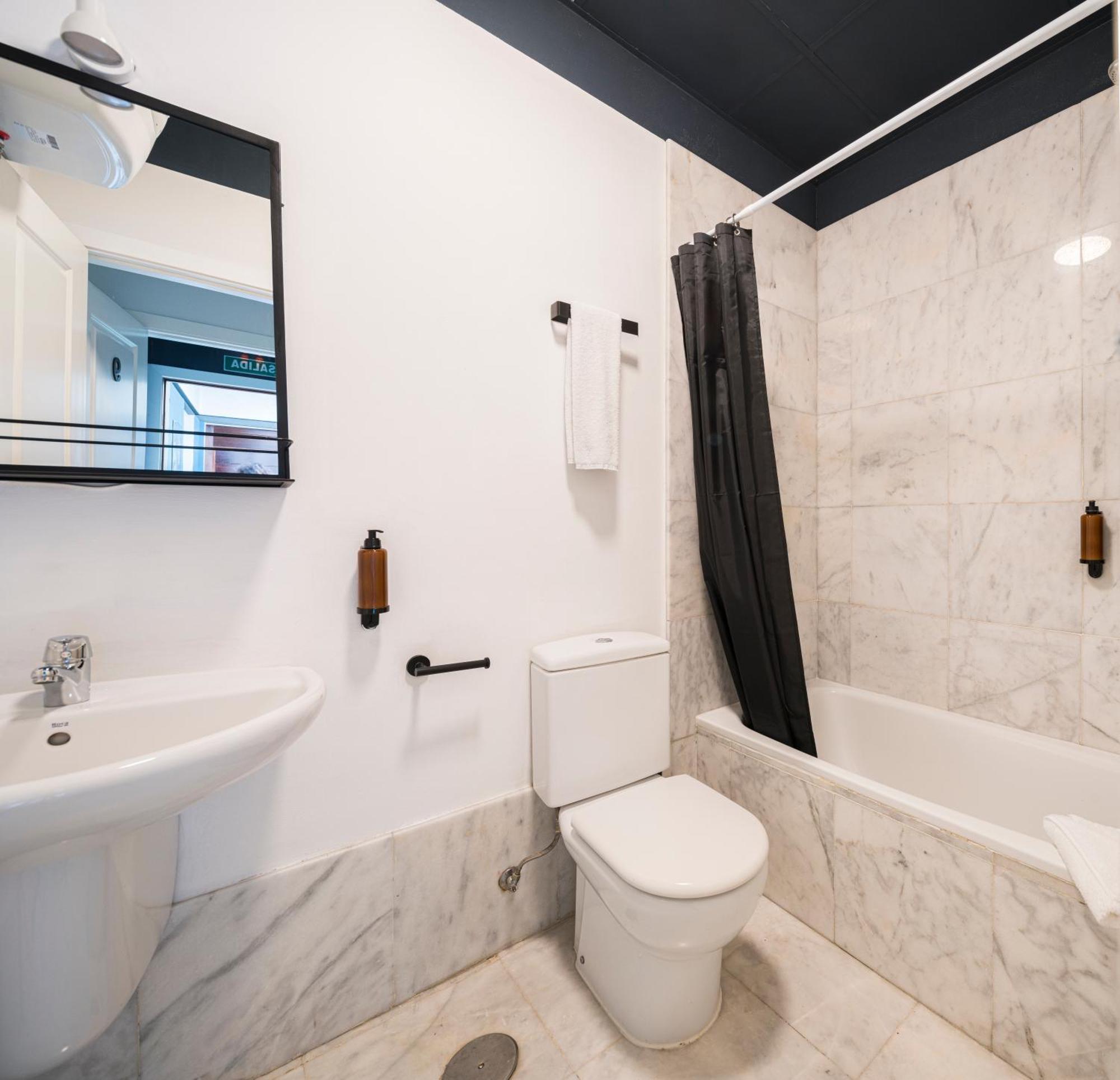 Hostel Joy Setas Coworking Seville