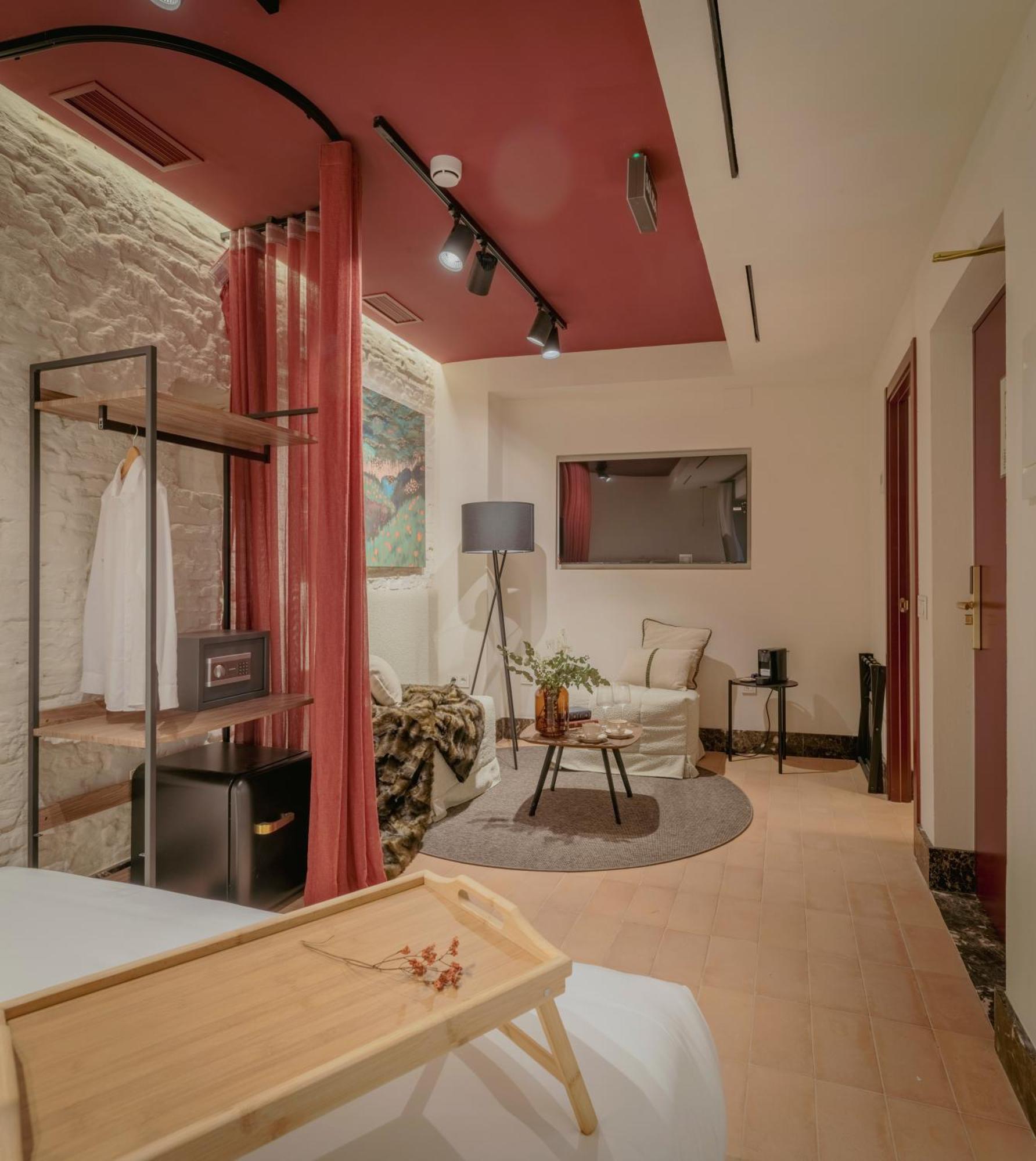 Guest house Lirium Casa Patio Seville