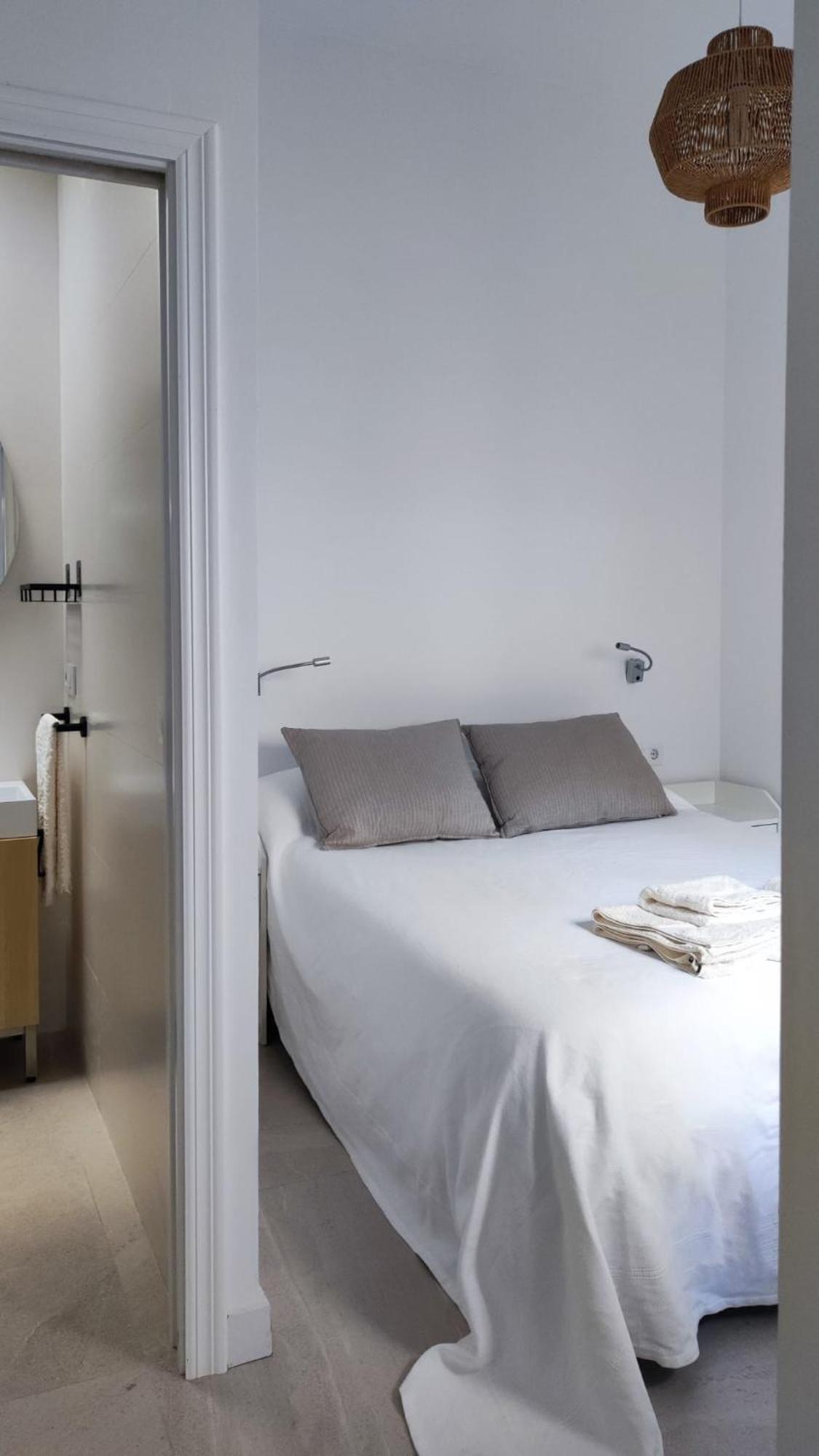 Mensaque Triana, 2 * Seville