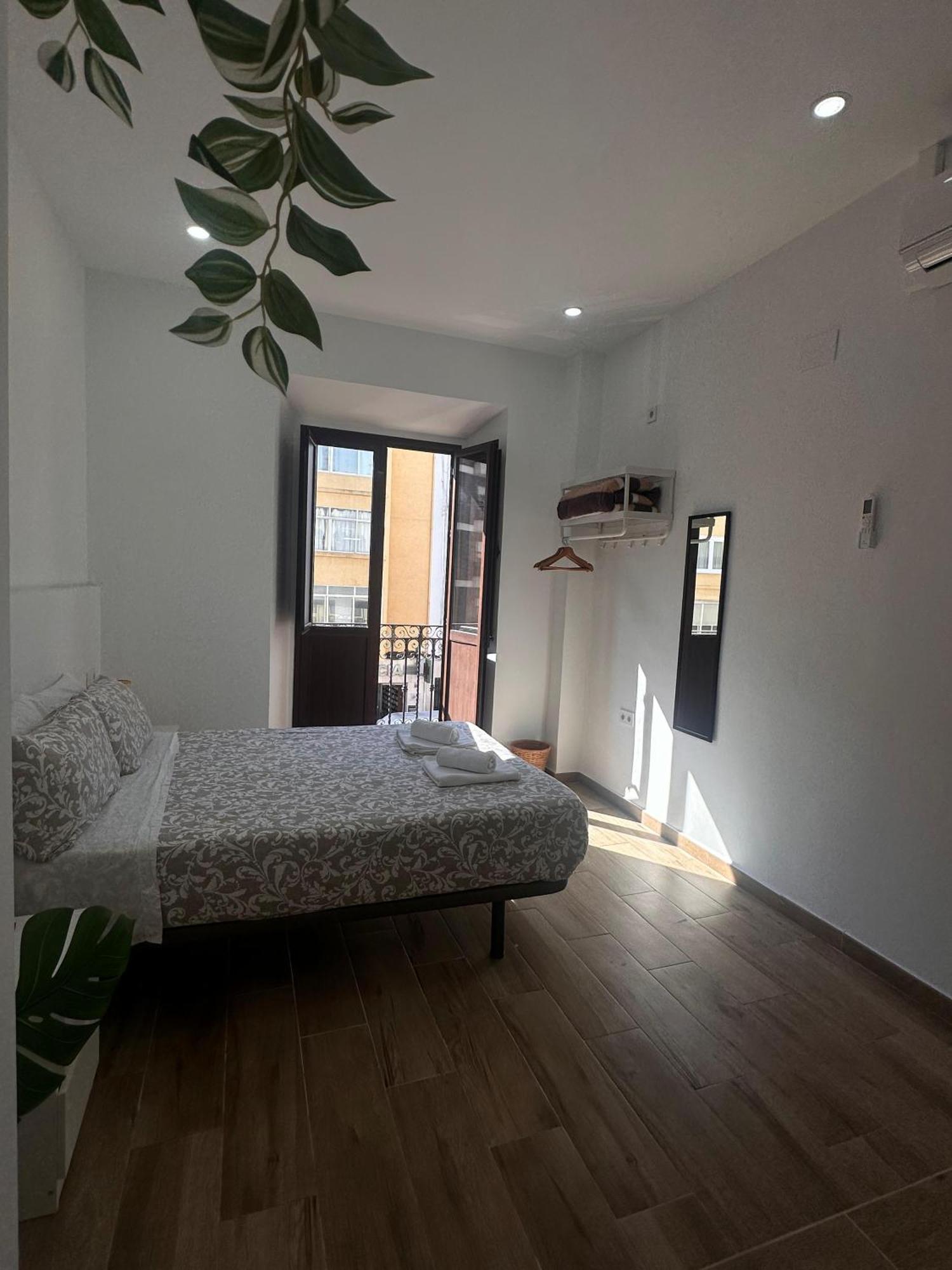 Hostel Triana Riverside