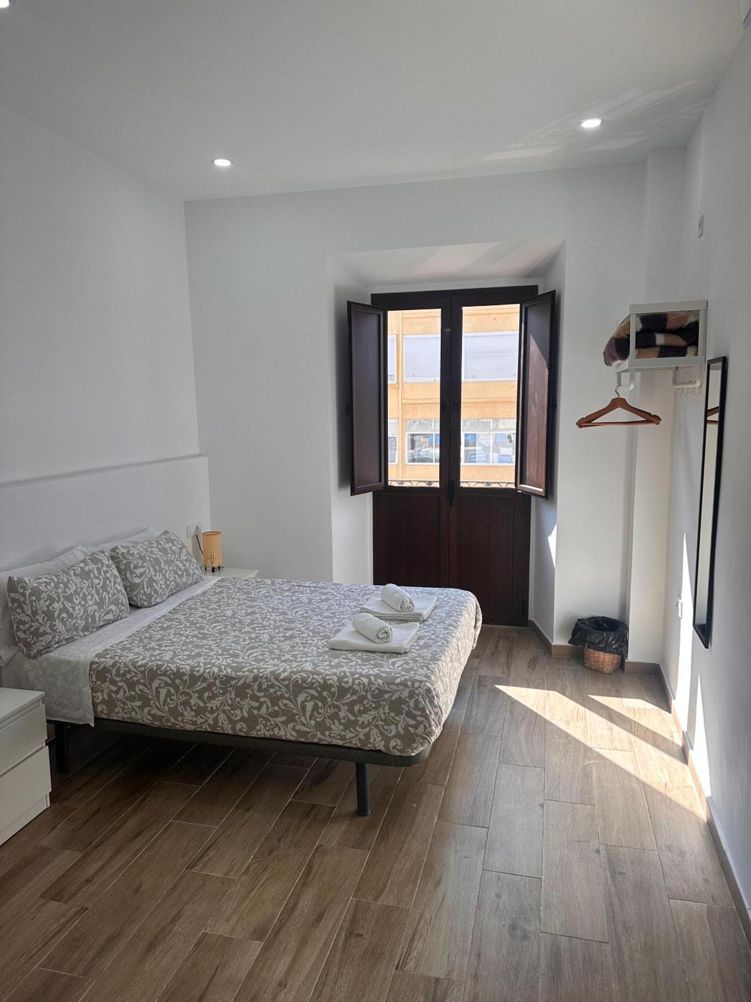 Hostel Triana Riverside