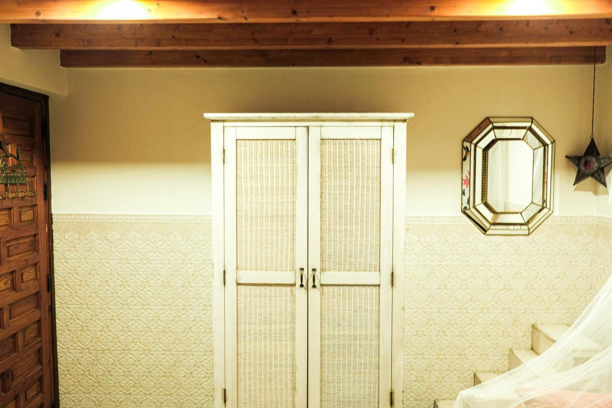 Homestay Casa De La Juderia Dona Pilar Seville
