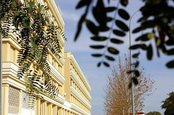 De Lux Seville