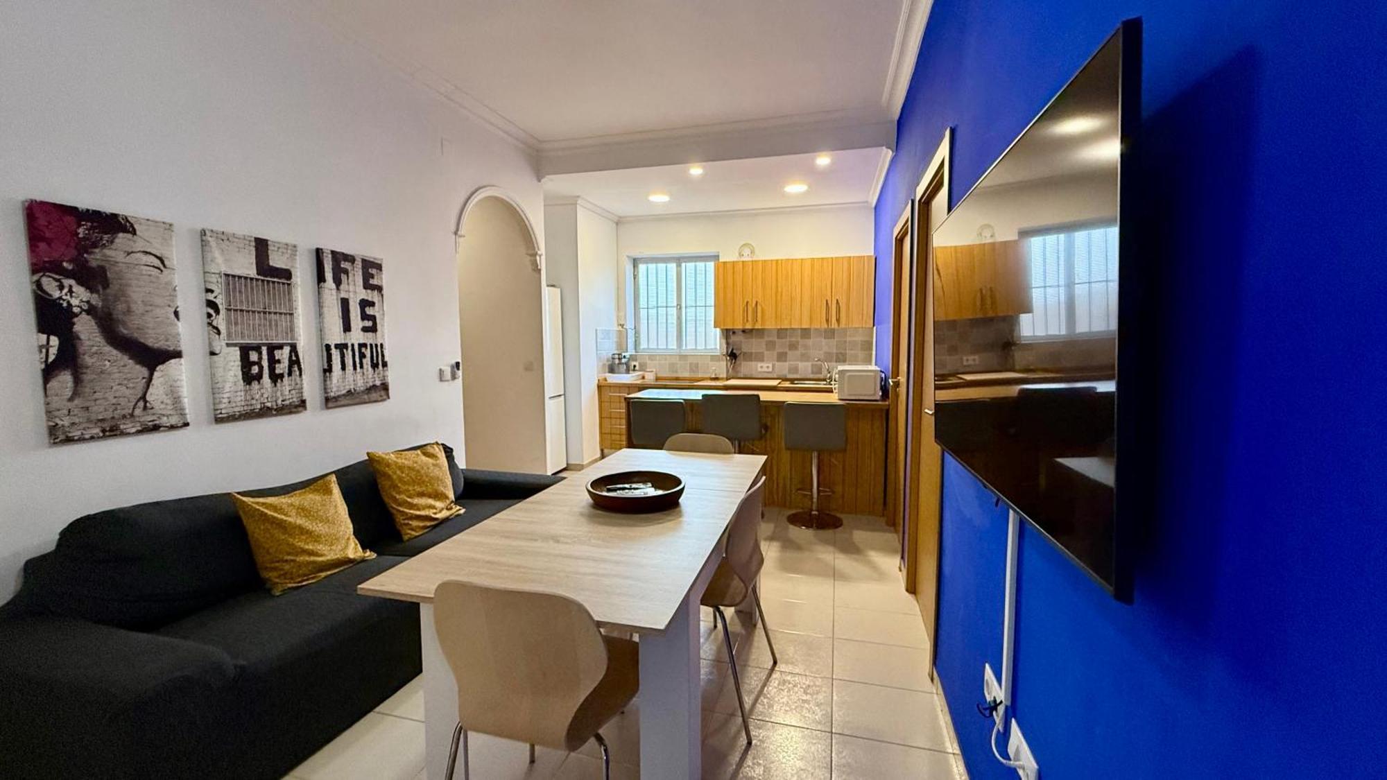 Turistico Ciudad Jardin - Nervion. Apartment