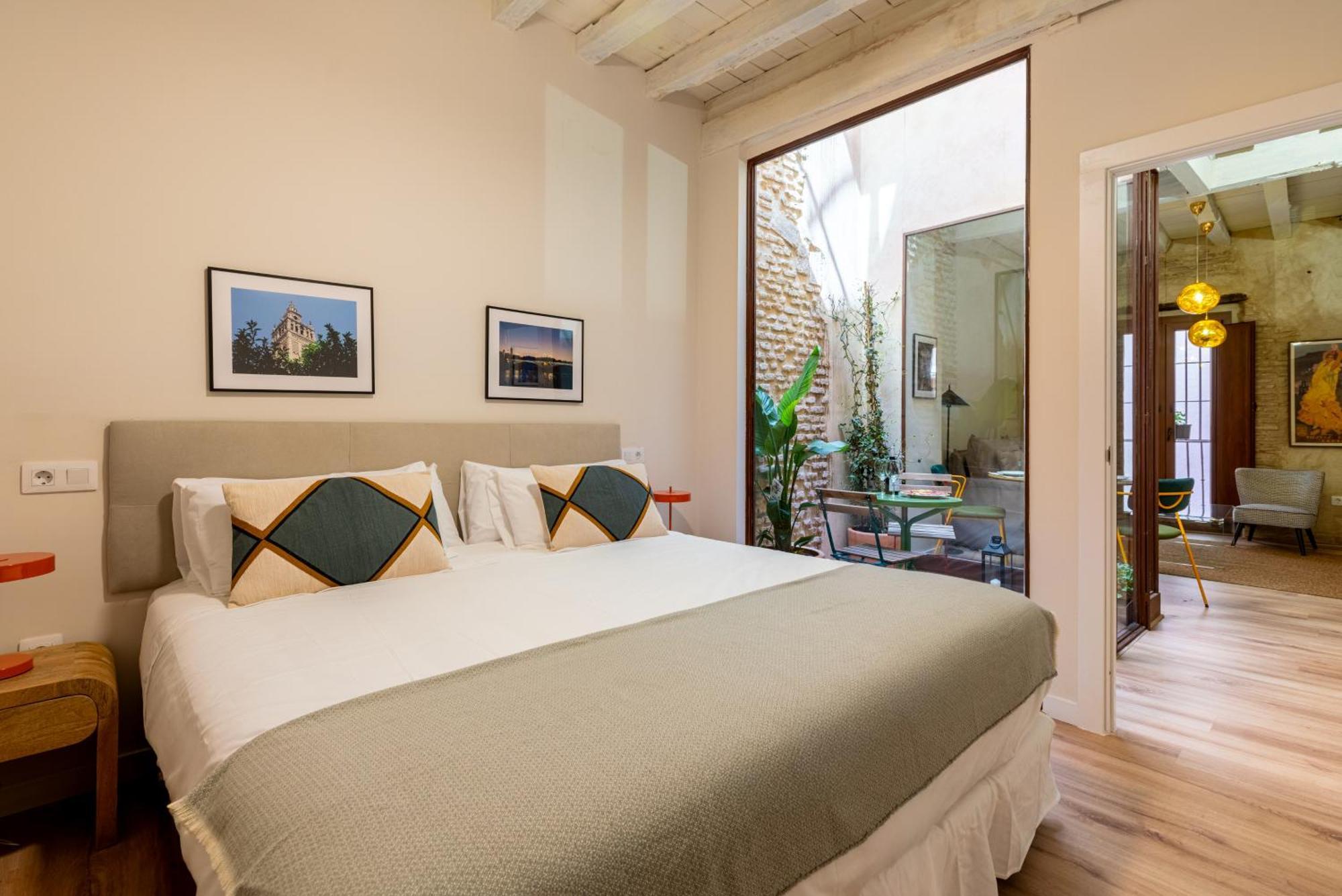 O&l Casa Barrabas Aparthotel