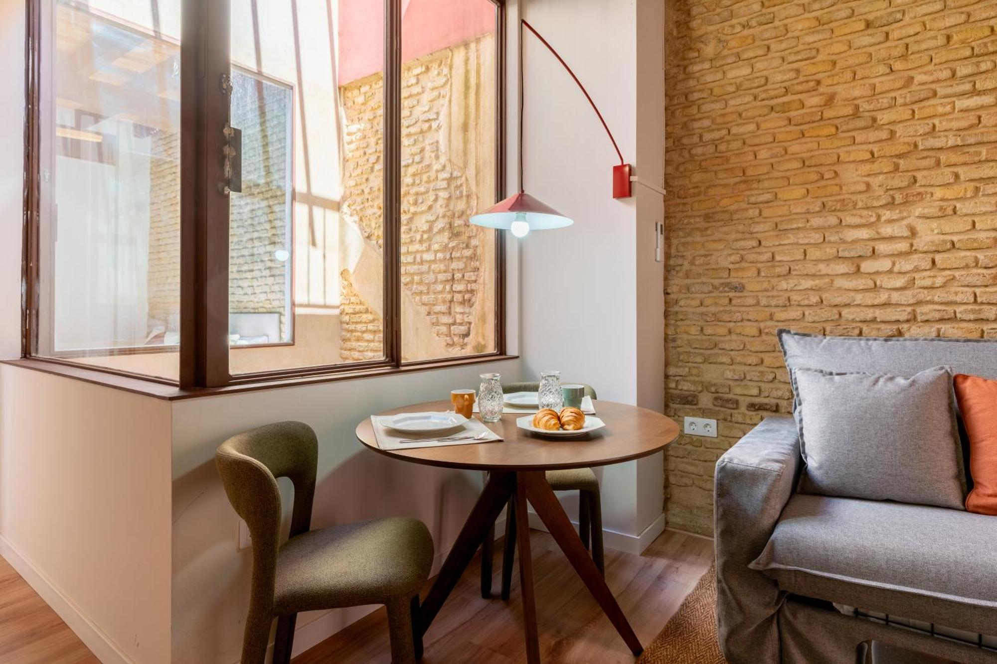 Aparthotel O&l Casa Barrabas Seville