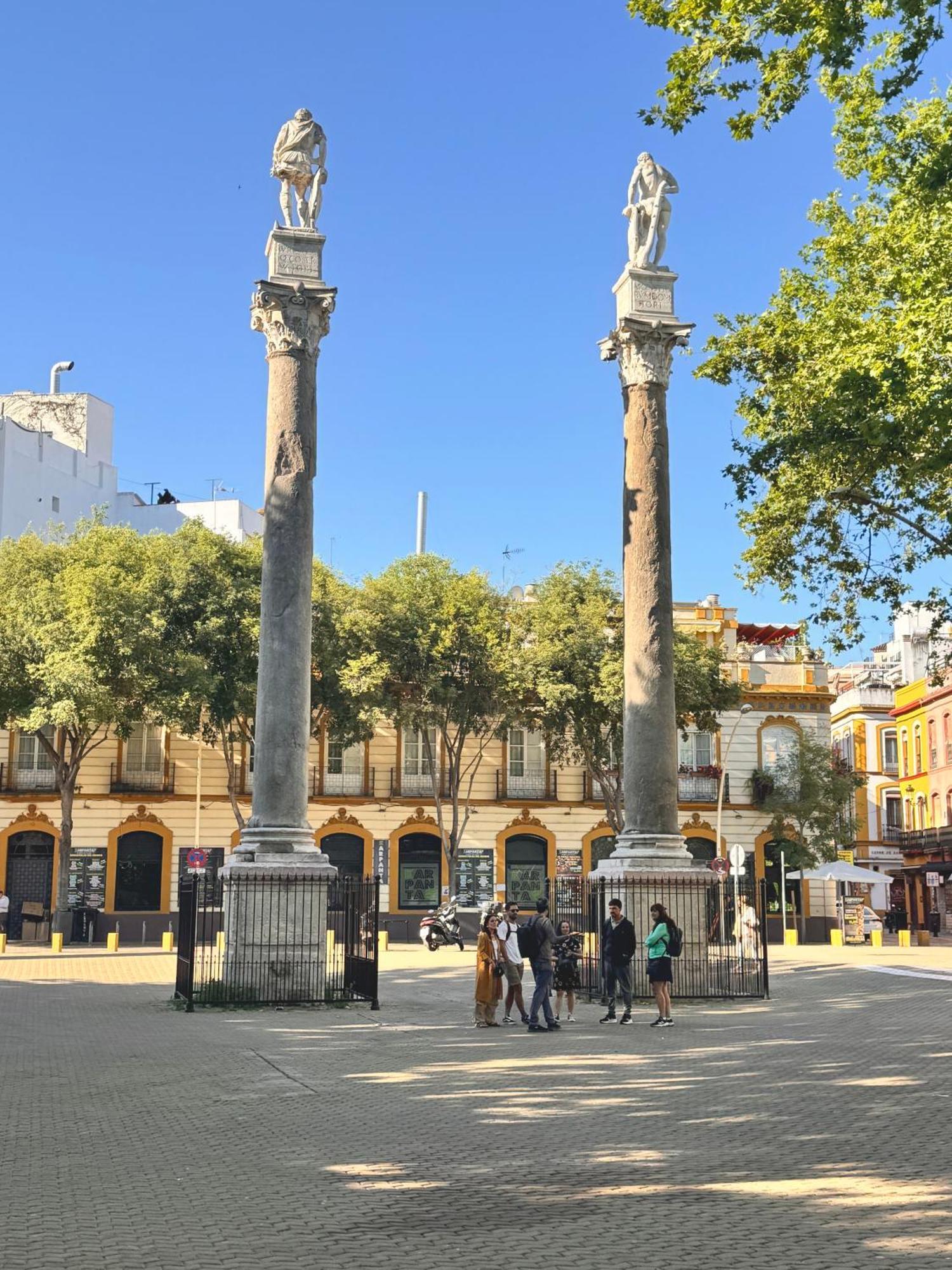 Homestay Palace House Hercules Seville