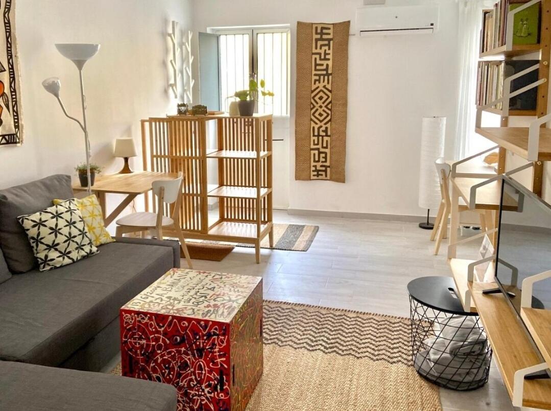 Apartment 2-bedroom In Downtown Dionisio Seville