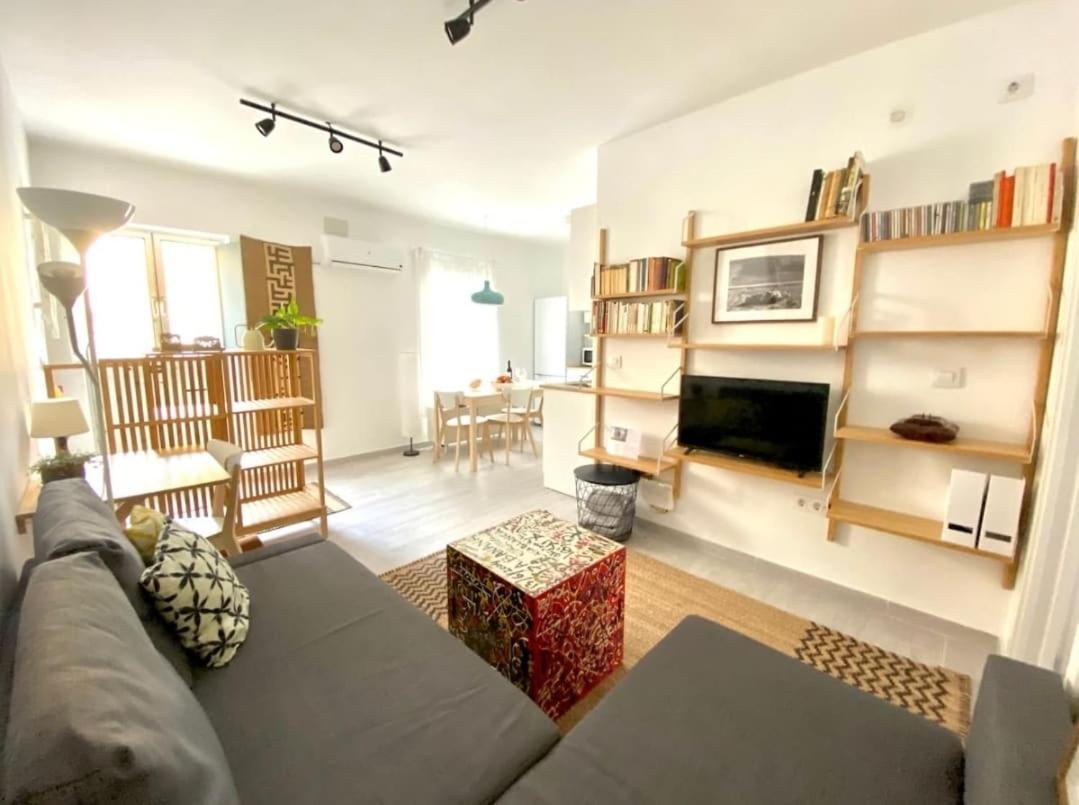 Apartment 2-bedroom In Downtown Dionisio *