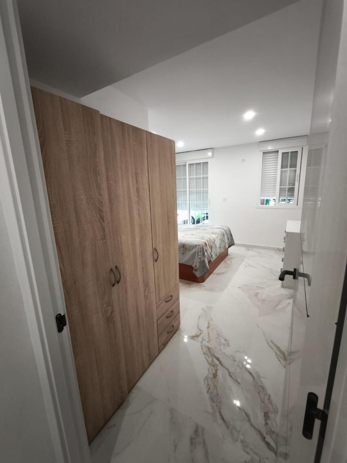 Homestay Airbhouse Private & Triana Seville
