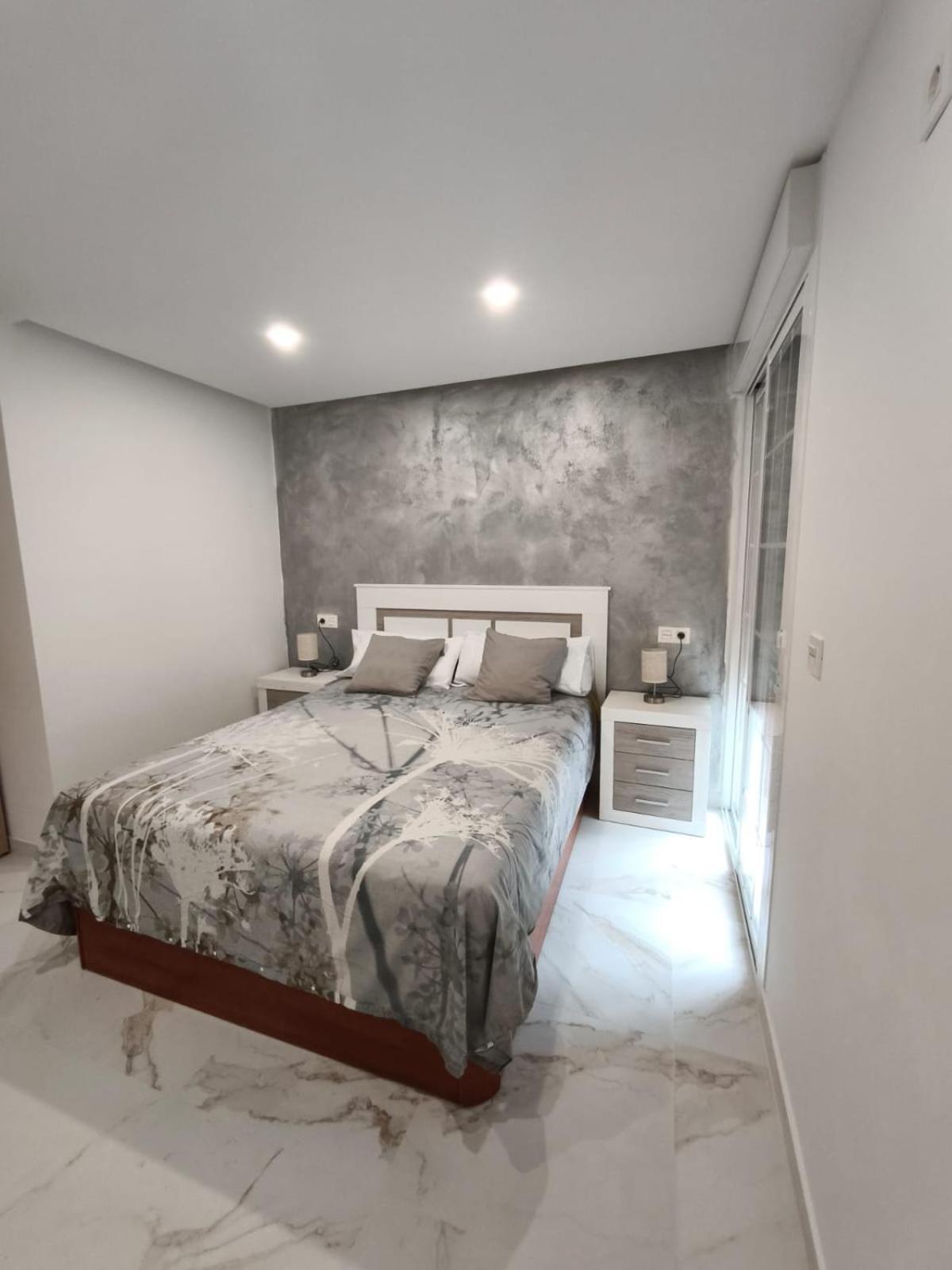 Airbhouse Private & Triana Homestay *