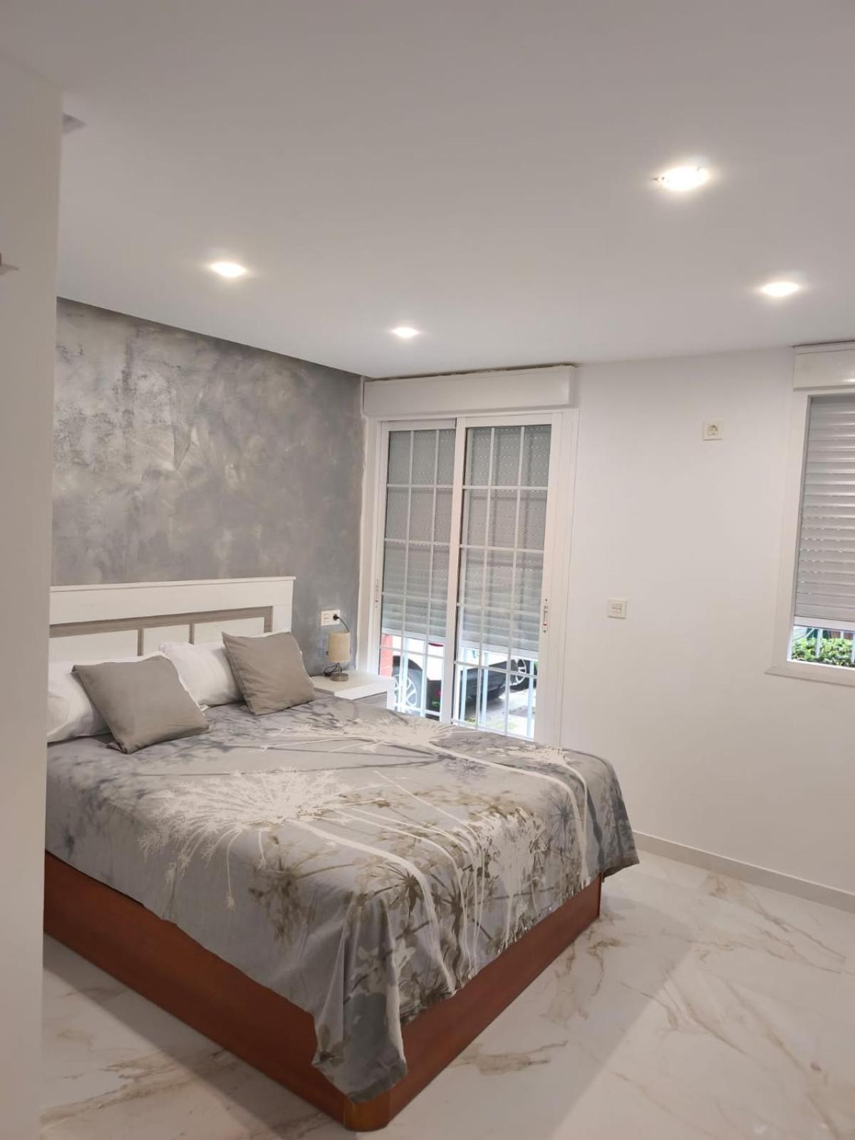 Airbhouse Private & Triana Seville