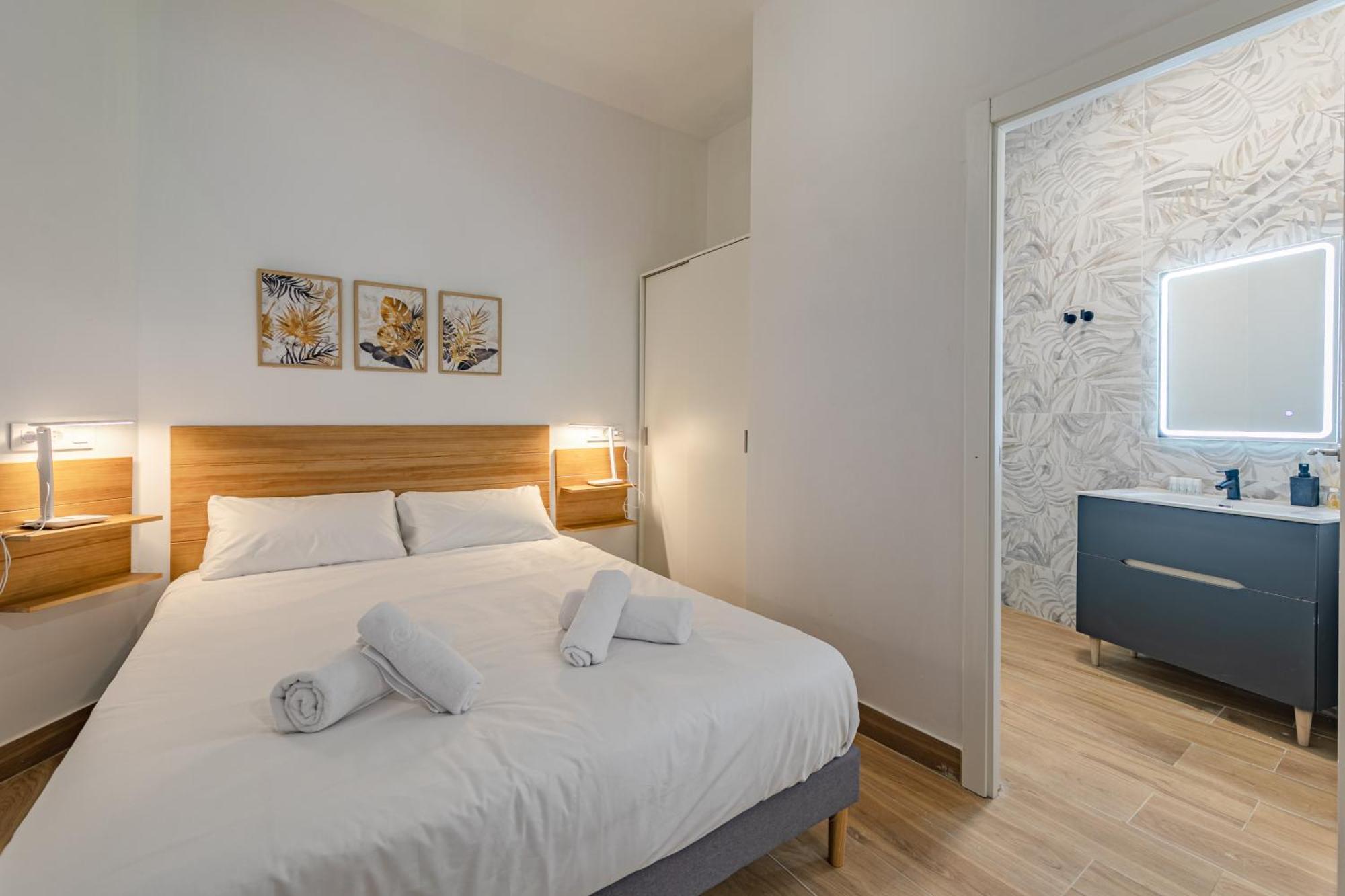 Feria Corner Homestay Seville