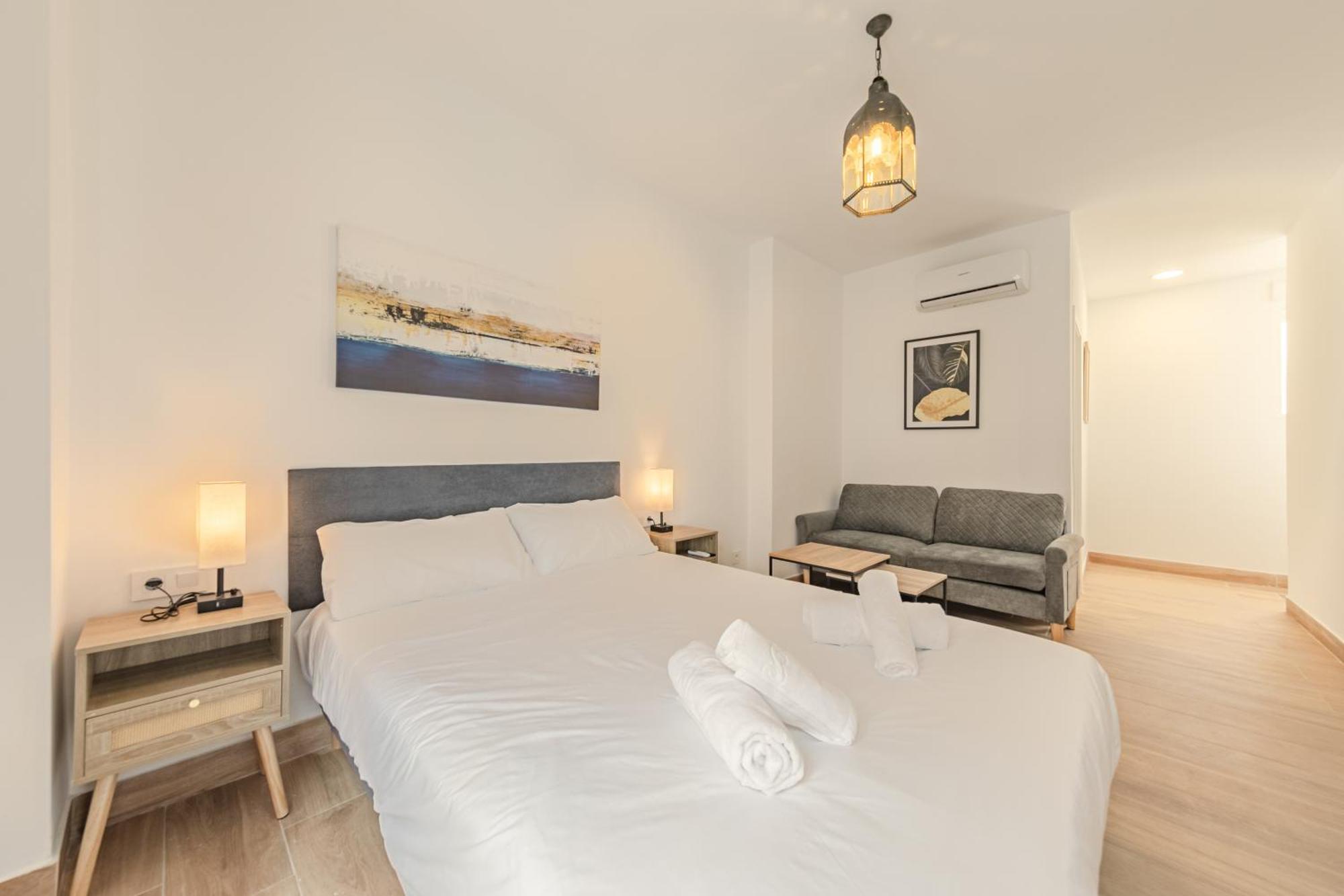 Feria Corner Homestay Seville