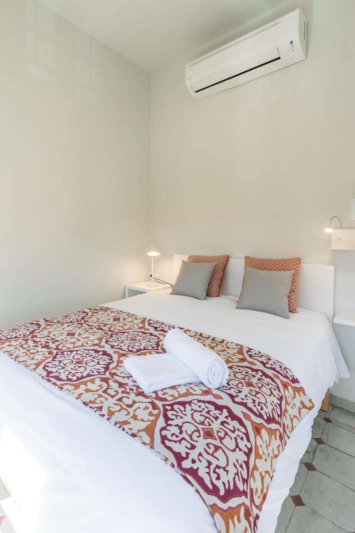Aoa Alcazar Apartment