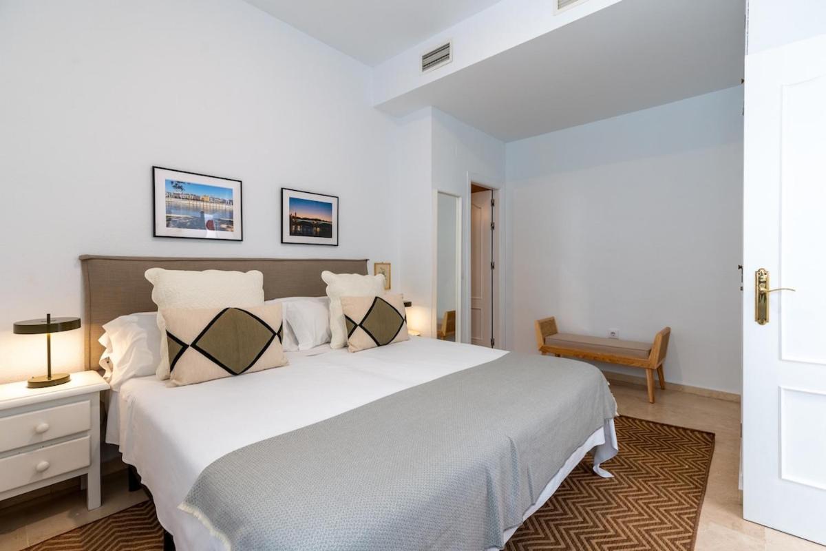 One&lux Castilla Apartment Seville
