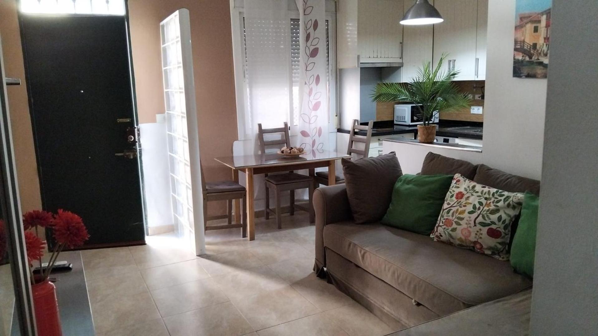 Familiar Gran Plaza Apartment