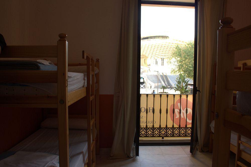 Hostel Joy Setas Coworking Seville