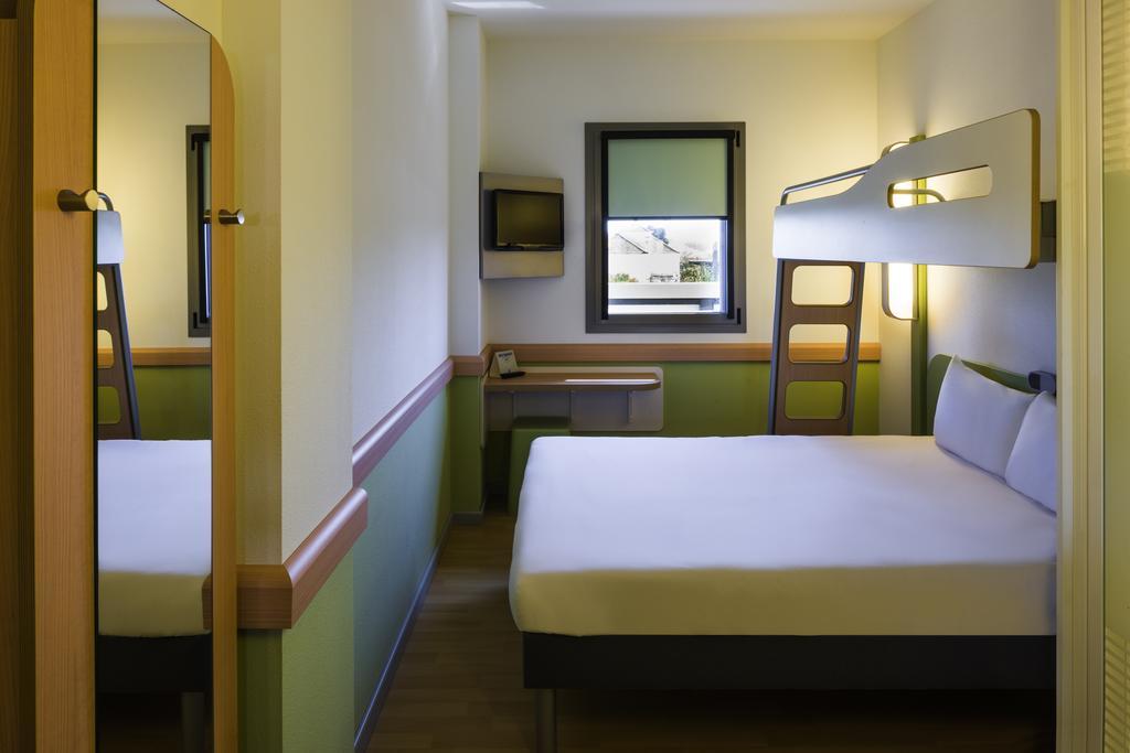 Ibis Budget Aeropuerto Guest house Seville