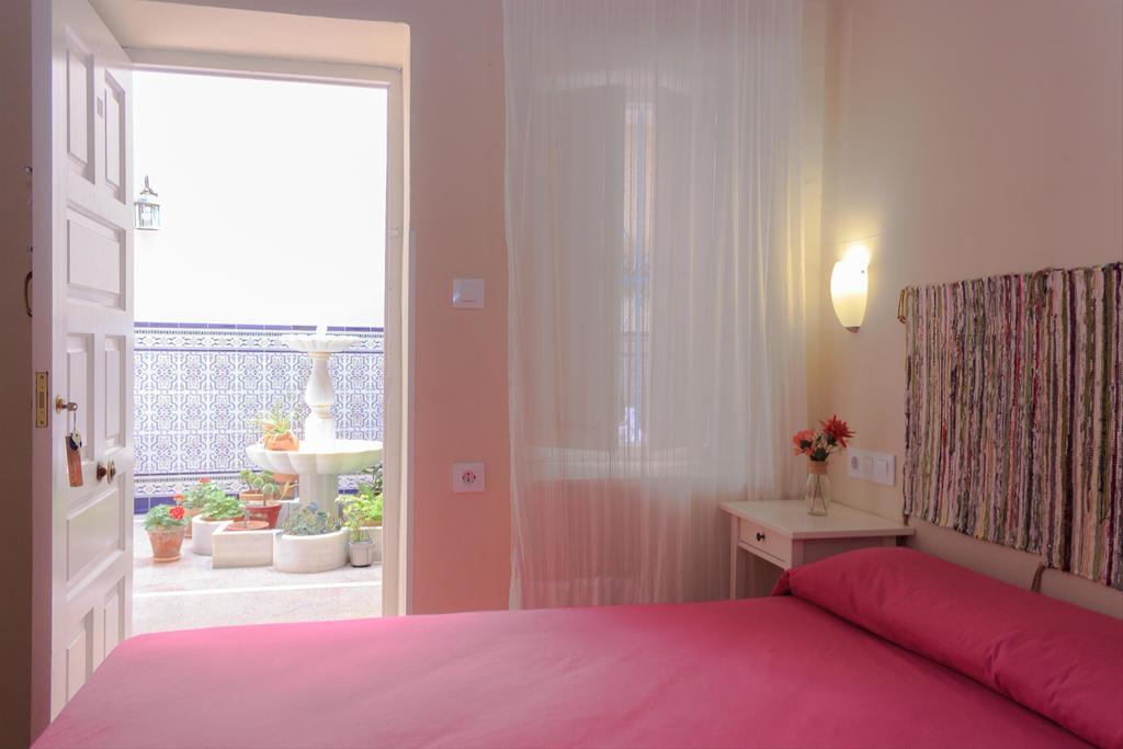 Guest house Azahar Seville
