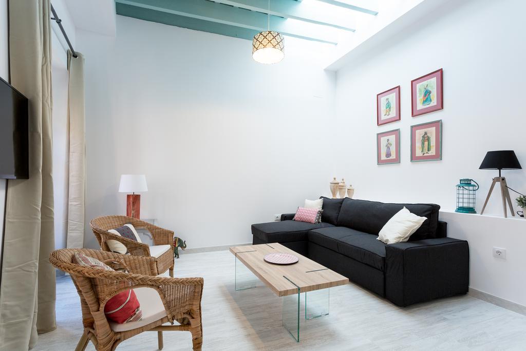 Ole - Cerrajeria Apartment Seville